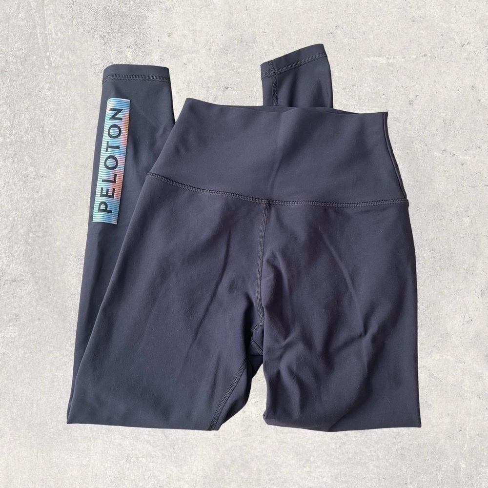 Peloton Cycling Women’s Navy Blue Leggings, Size Small